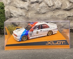 Skala 1/28 Analog Slot car: BMW M3 E30 - Flex Chassis fr XLOT by NINCO