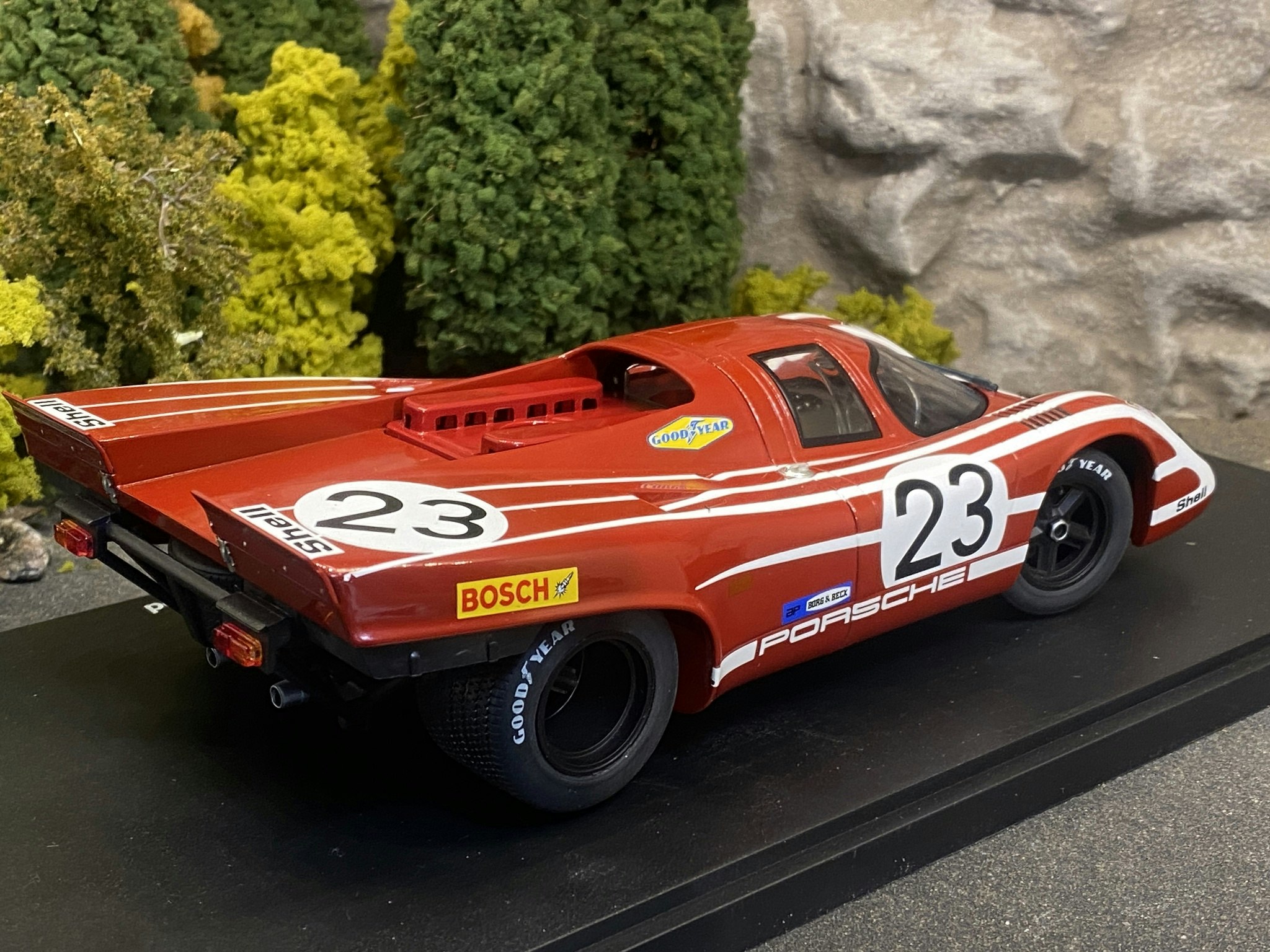 Skala 1/18 Porsche 917K Winner Le Mans 1970, Dark red fr KK-Scale