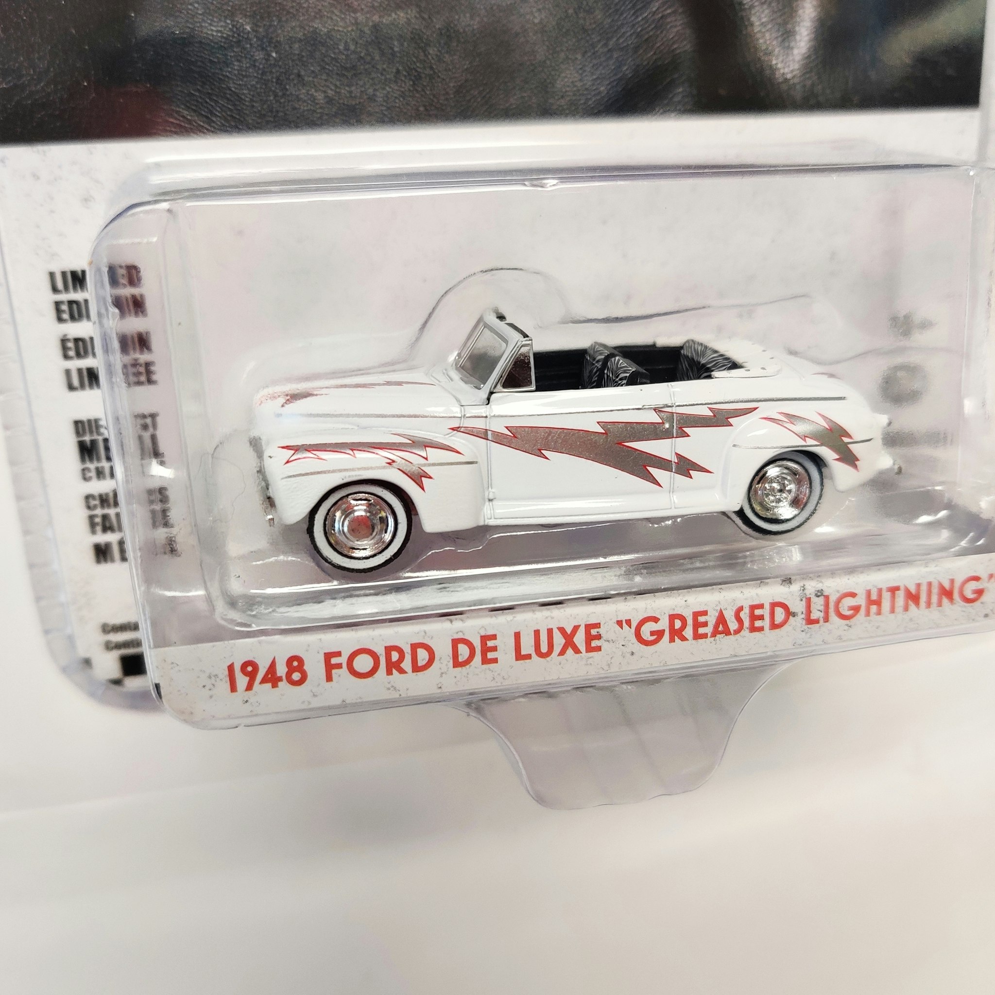 Skala 1/64 1948 Ford De Luxe "Greased Lightning" fr Greenlight Hollywood "Grease"