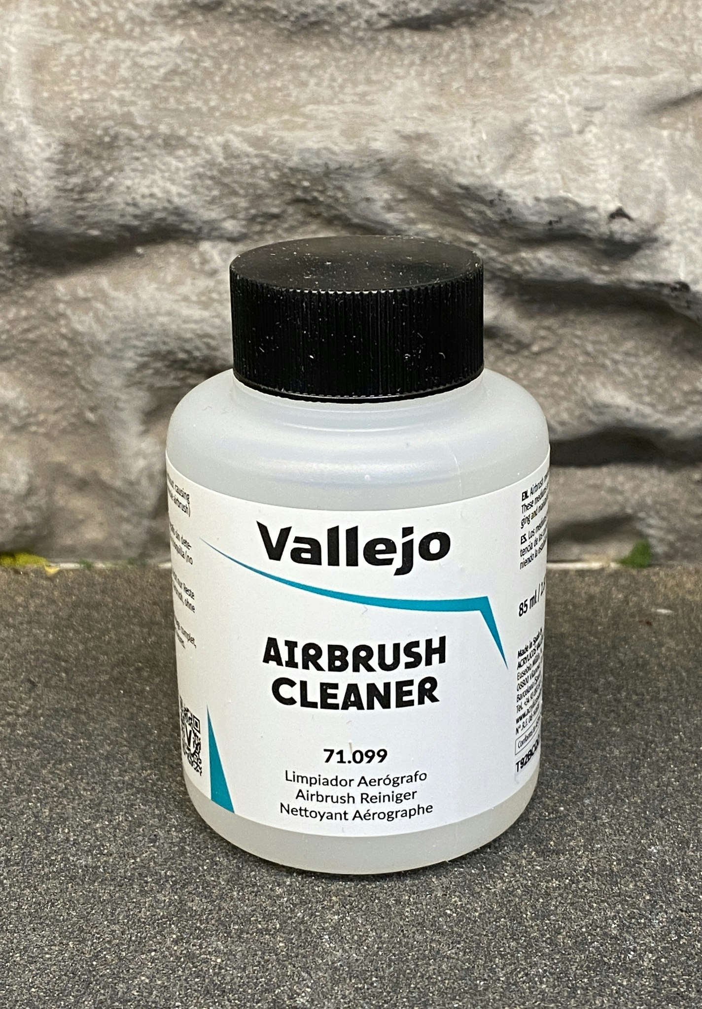 Vallejo Airbrush Cleaner 85ml, 71099 - YAKOL