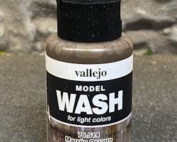 Vallejo Model Wash 35ml Dark brown for light colors, 76514