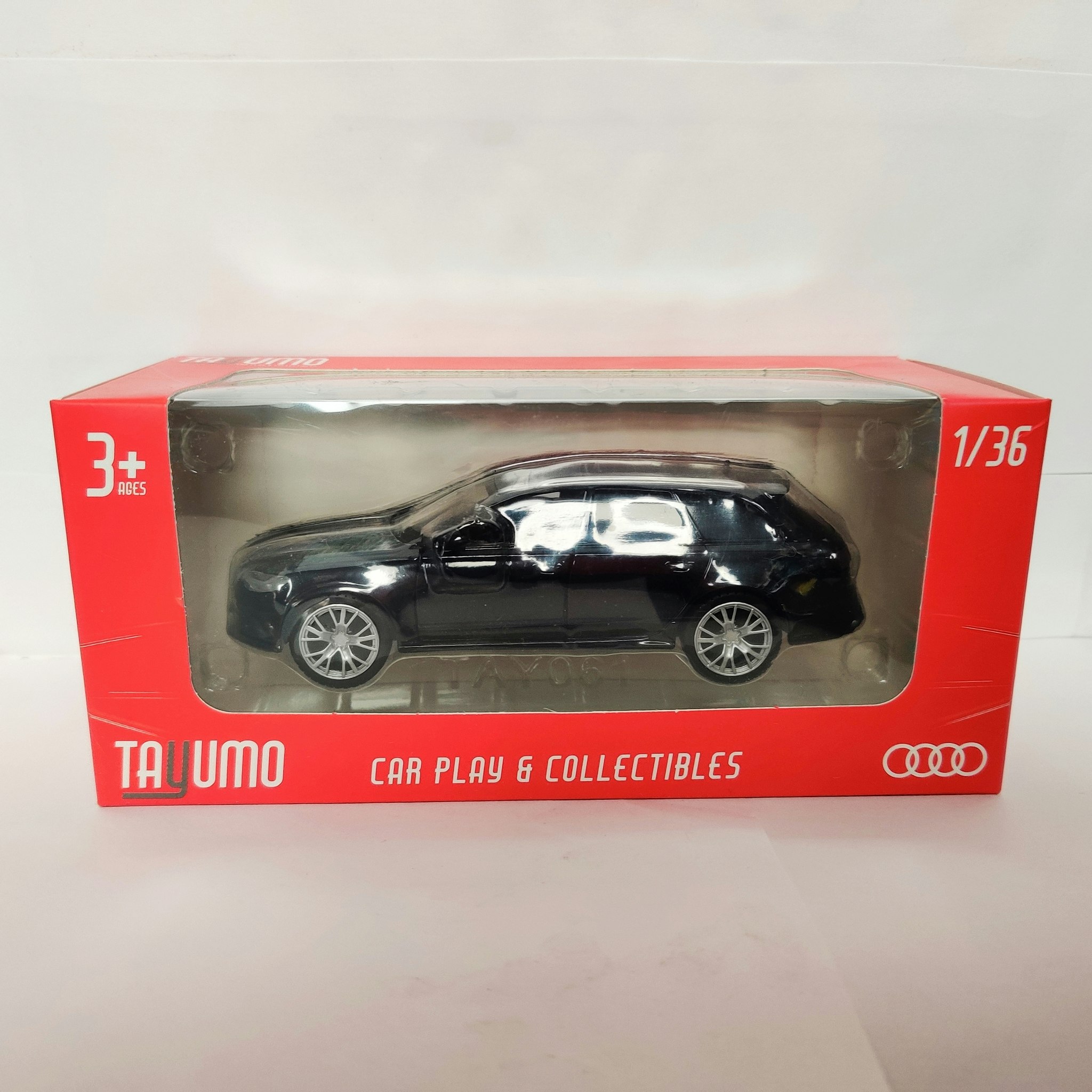 Skala 1/36 Audi RS6, Mörk blå metalic från Tayumo