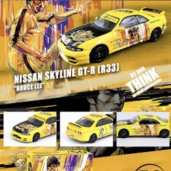 Skala 1/64 Nissan Skyline GTS-R R33, Bruce Lee 50th Anniv. y/bl fr Inno64/Tiny