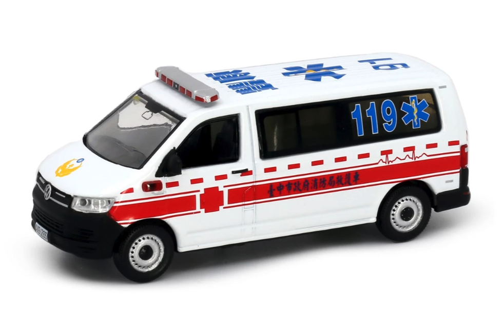 Skala 1/64 VW T6 Transporter Taiwan Fire Bureau Ambulance fr Tiny Toys