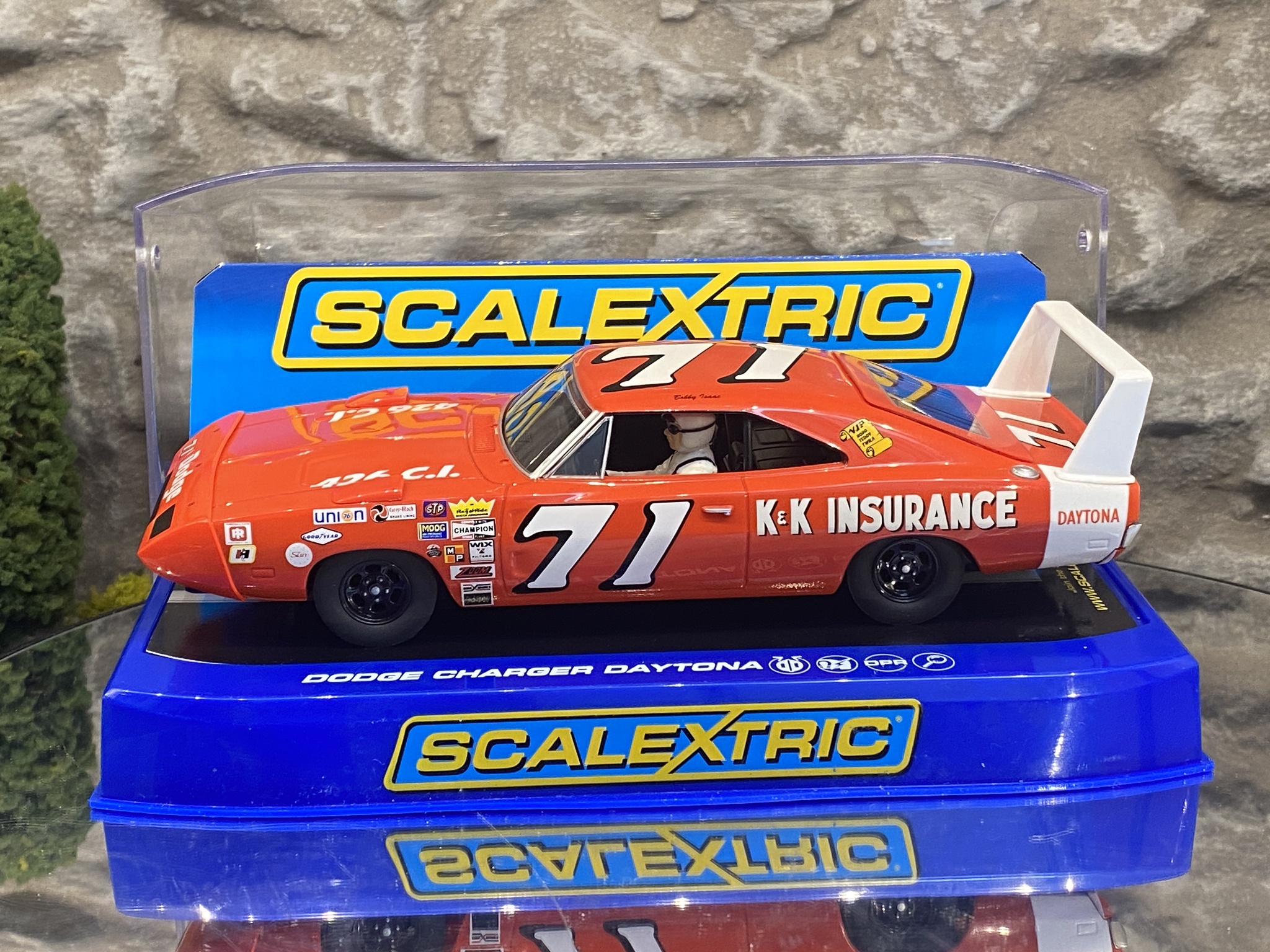 Skala 1/32 Analog Slotcar - Dodge Charger Daytona #71 fr Scalextric