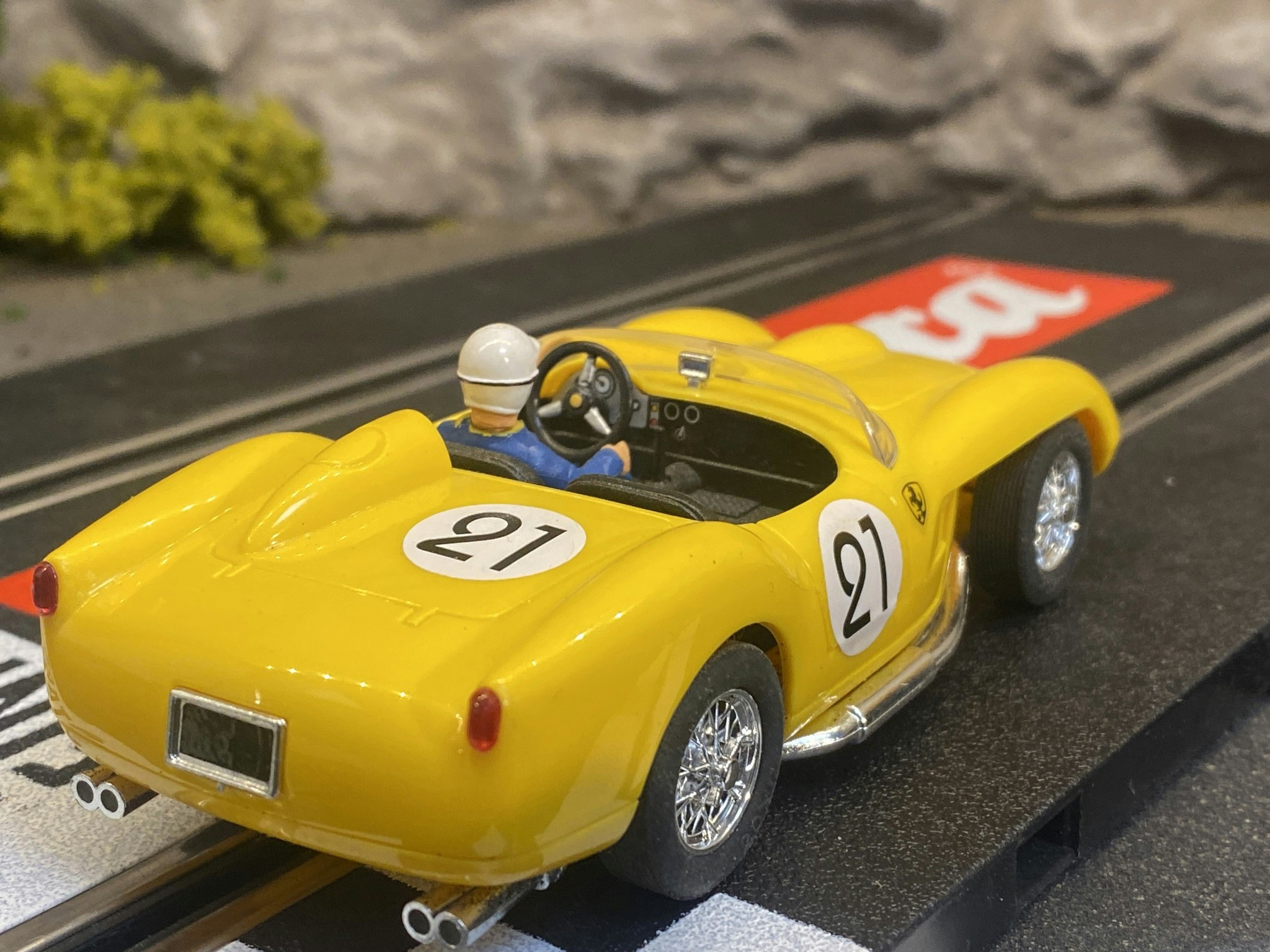 Skala 1/32 Used Analoge slotcar: Ferrari 250 Testa Rossa, Yellow fr Ninco