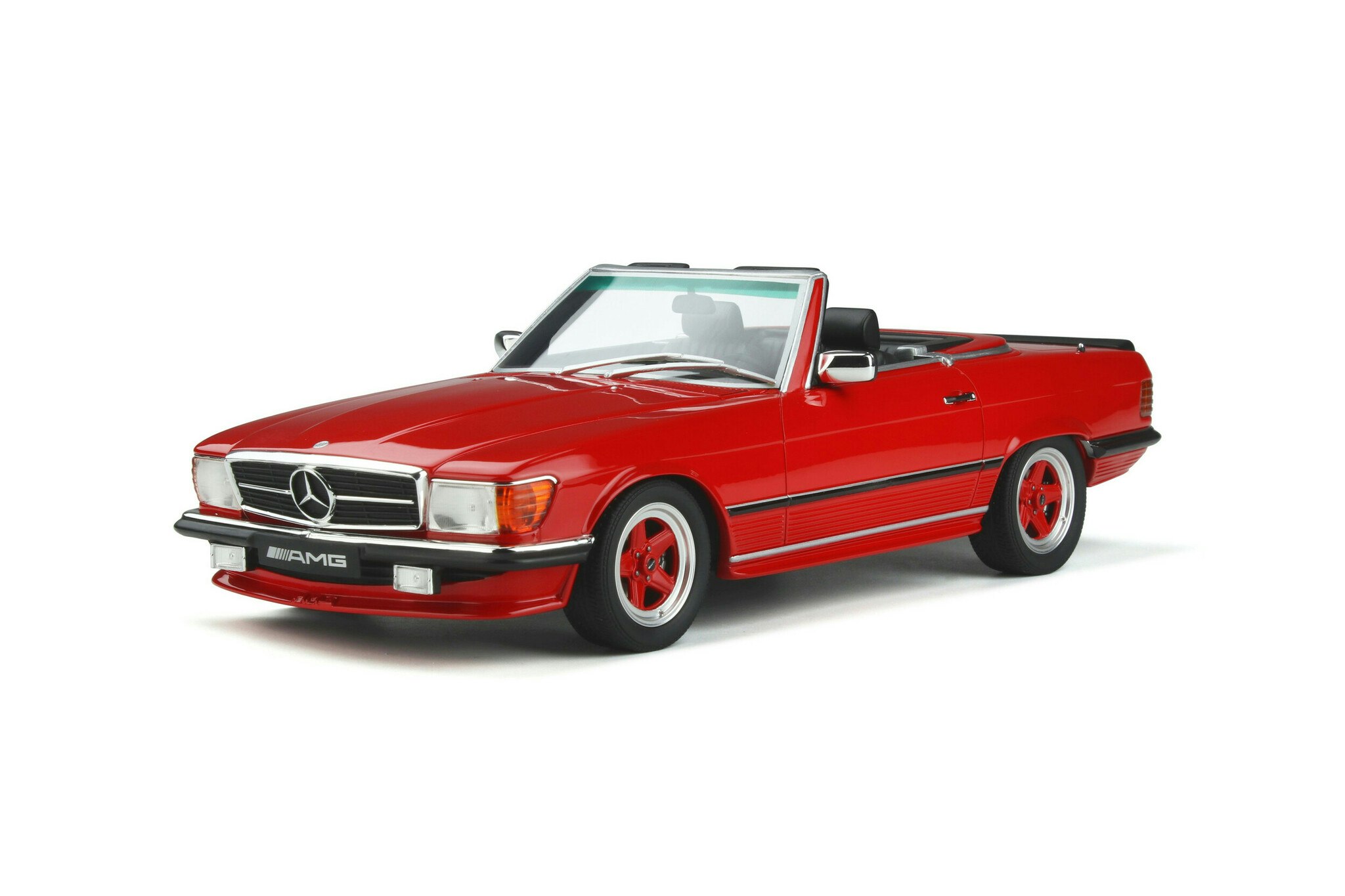 Skala 1/18 Mercedes-Benz 500 SL AMG 86' (R107), OT962 fr Otto Mobile