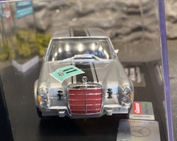 Skala 1/32 Analoge slotcar Carrera: Mercedes-Benz 300 SEL 6.3 AMG "No.11" Silver "Preis der Nationen 1971