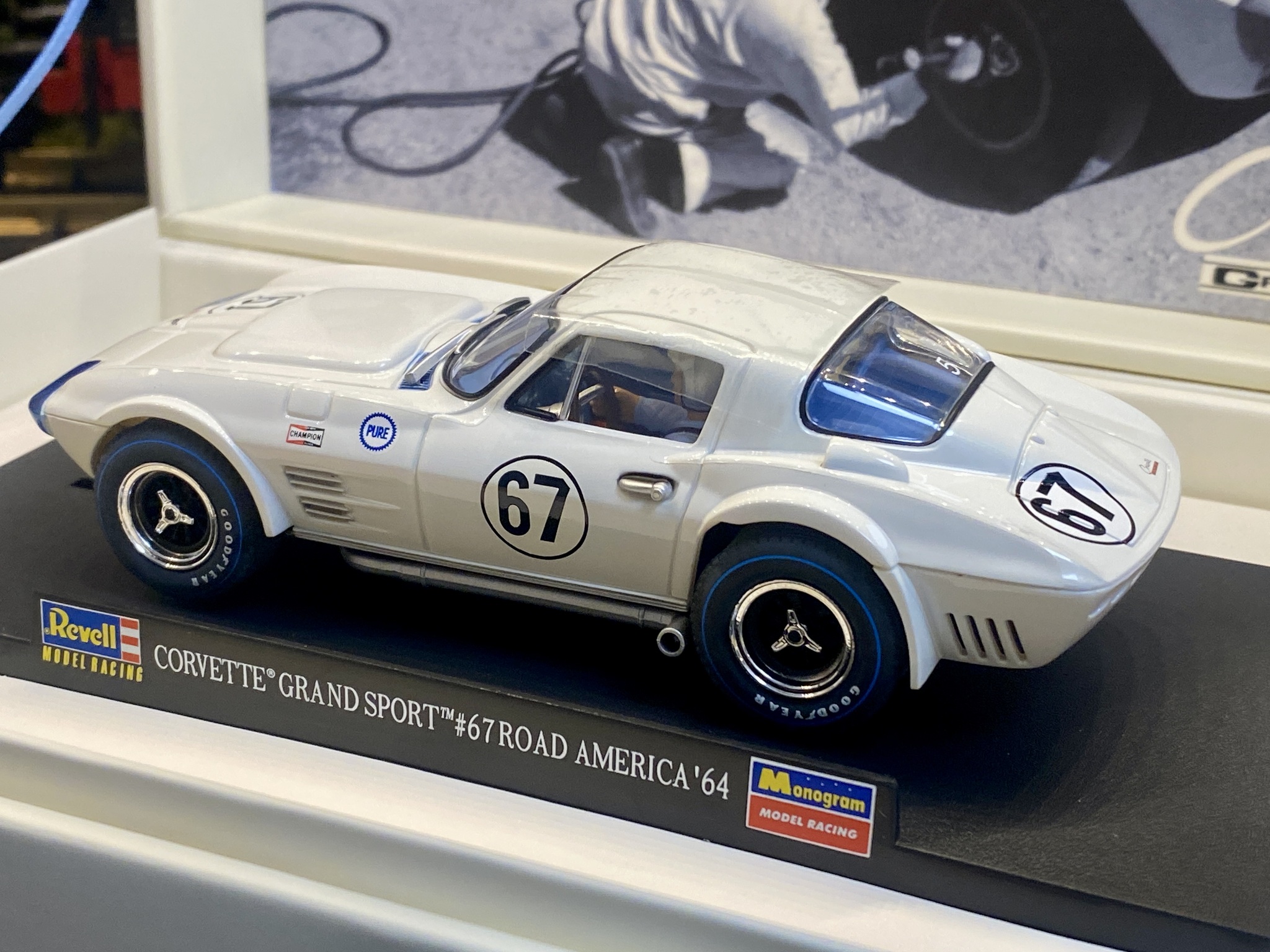 Skala 1/32 An. Slotcar fr Revell: Corvette Grand Sport #67 Road America 64'