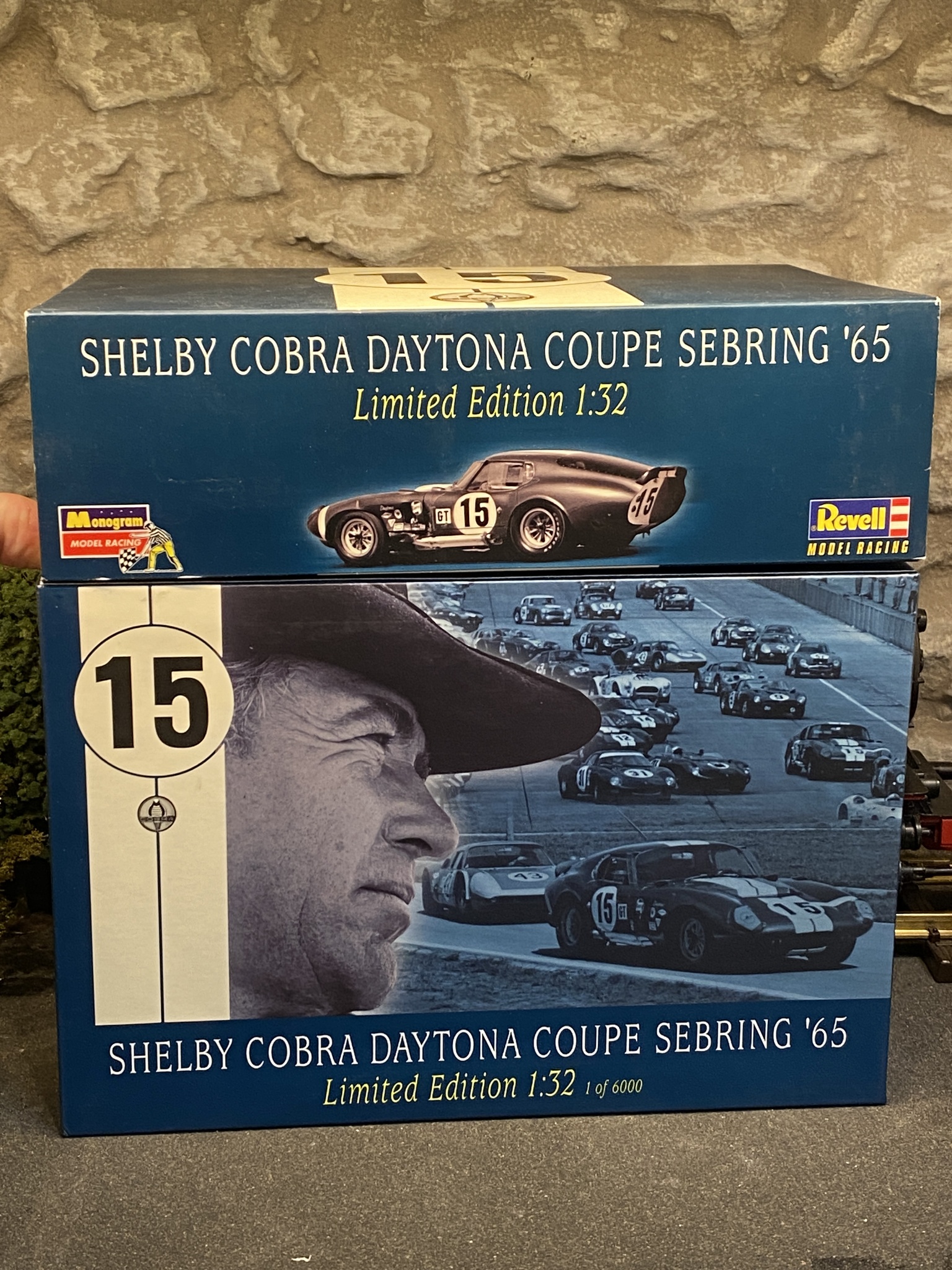 Skala 1/32 An. Slotcar fr Revell: Shelby Cobra Daytona Coupe Sebring 65'