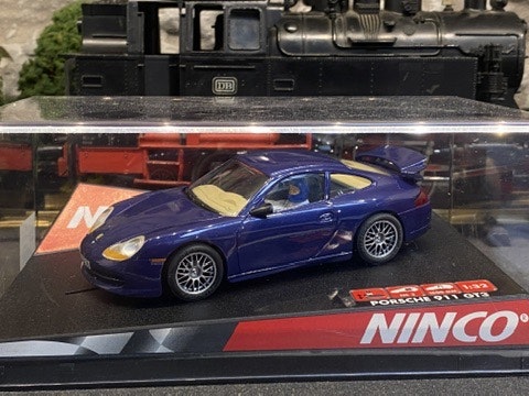 Skala 1/32 Analog Slotcar: Porsche 911 GT3, Bkue - 50234 fr NINCO