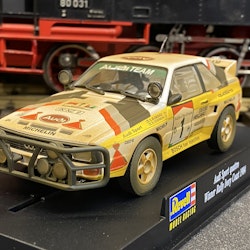 Skala 1/32 An. Slotcar fr Revell: Audi Sport Quattro, Ivory Coast 1984 (Wethered)