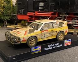 Skala 1/32 An. Slotcar fr Revell: Audi Sport Quattro, Ivory Coast 1984 (Wethered)