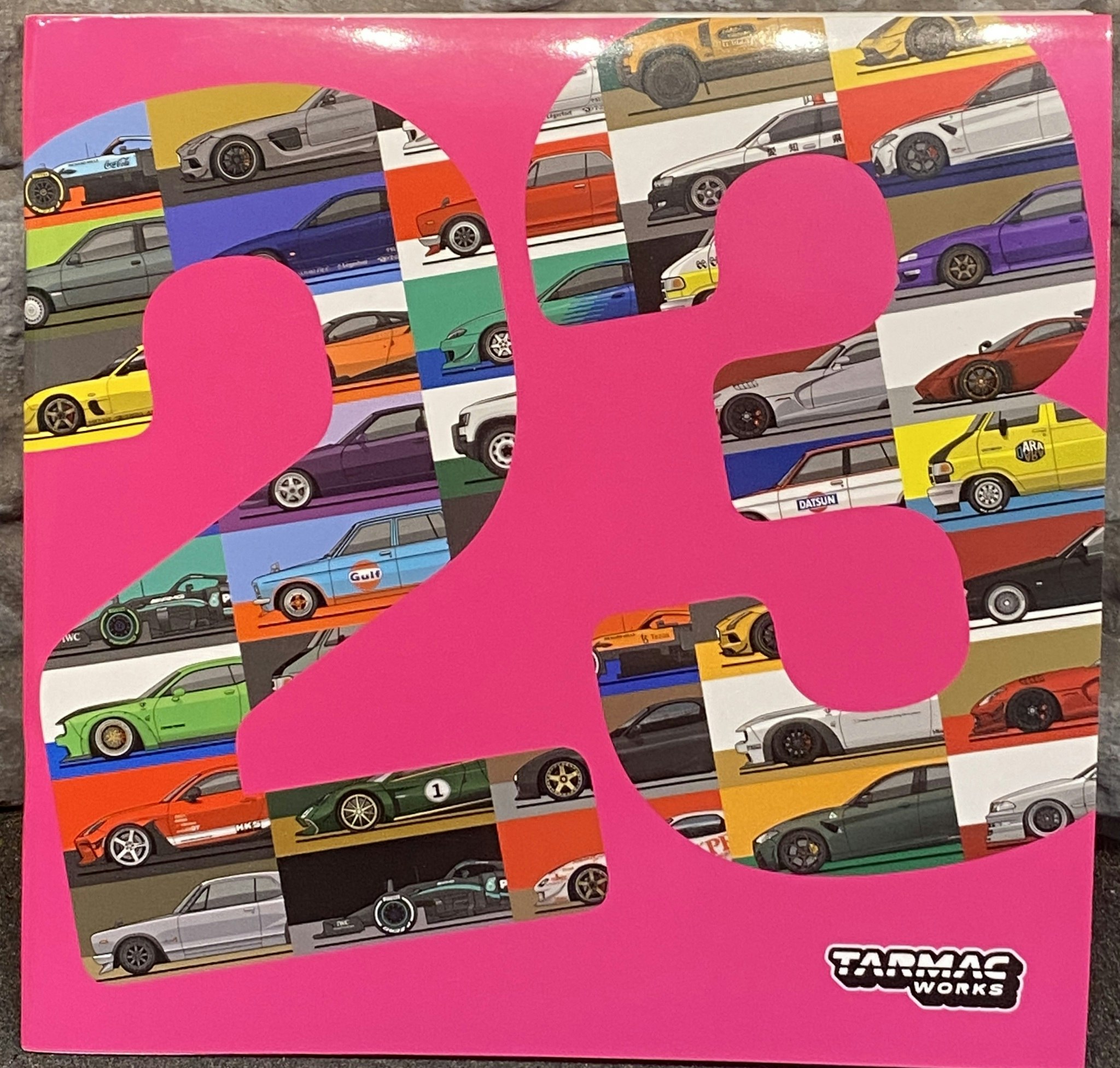 Tarmac Works 2023 - Catalogue - In English