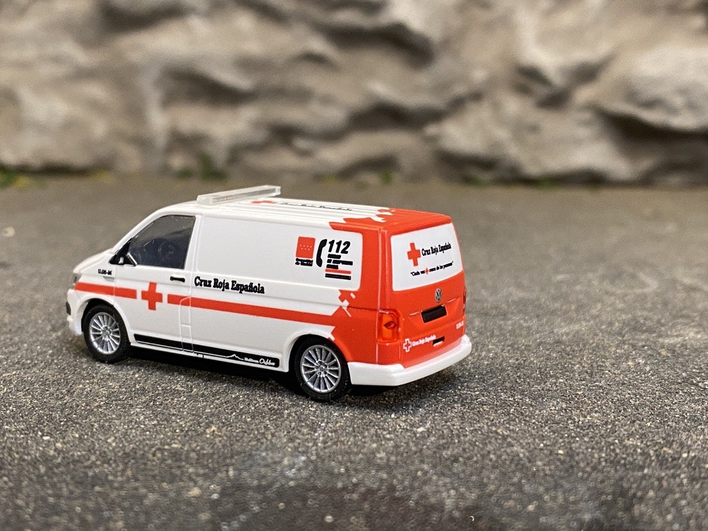 Skala 1/87 - Volkswagen T6 Cruz Roja Espaniola (Ambulance) fr Rietze