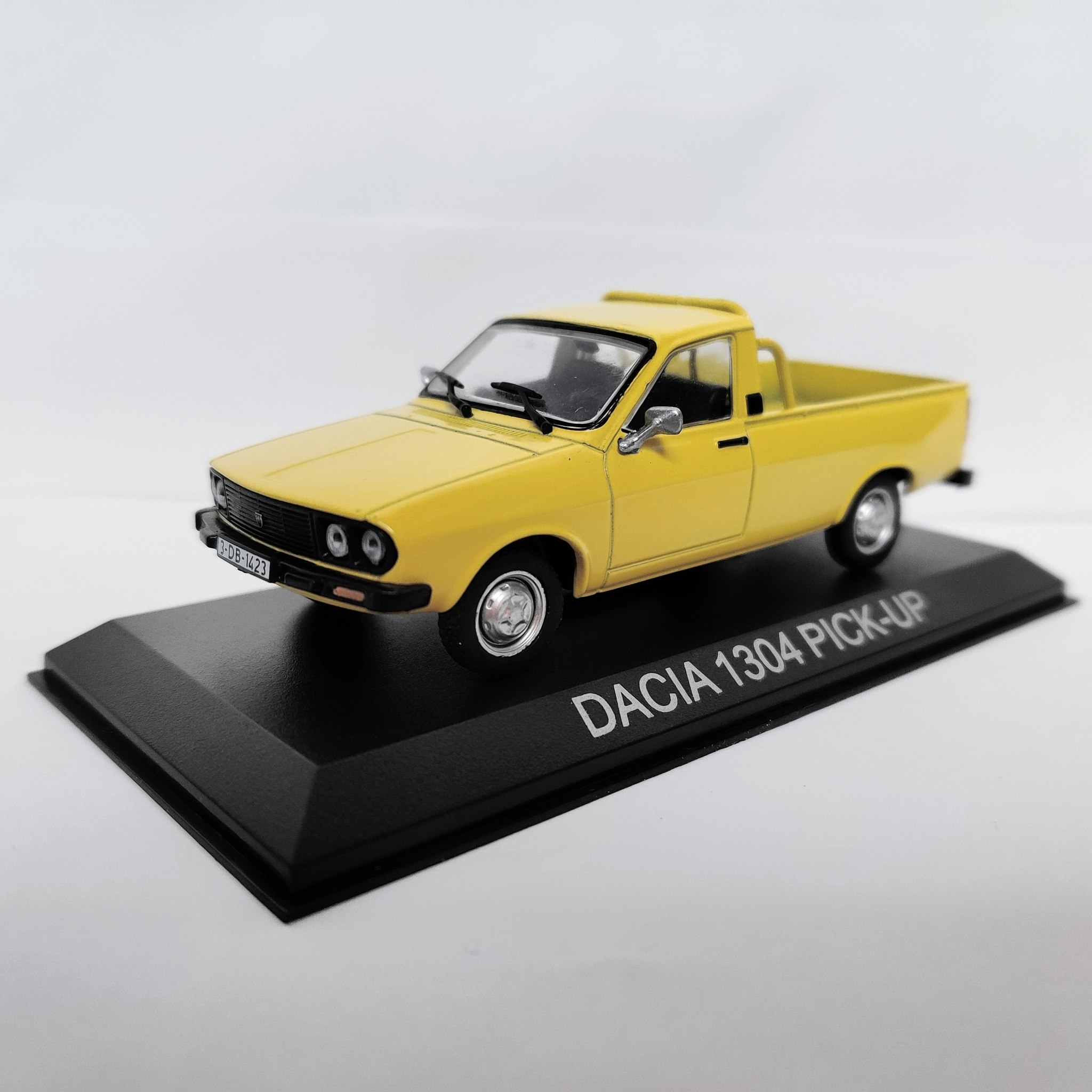 Skala 1/43 Dacia 1304 Pick-Up fr Magazine Models