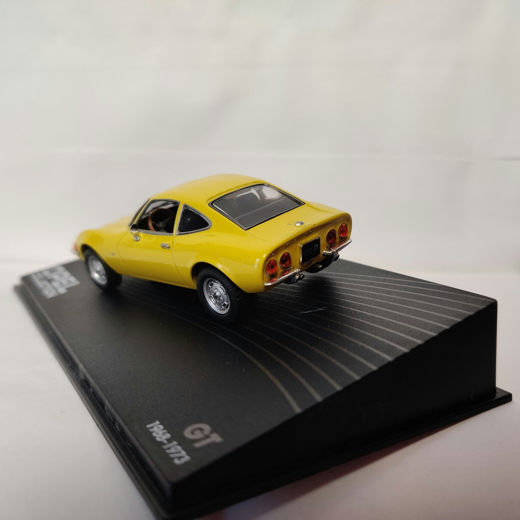 Skala 1/43 - Opel GT 1968-1973, Opel Collection