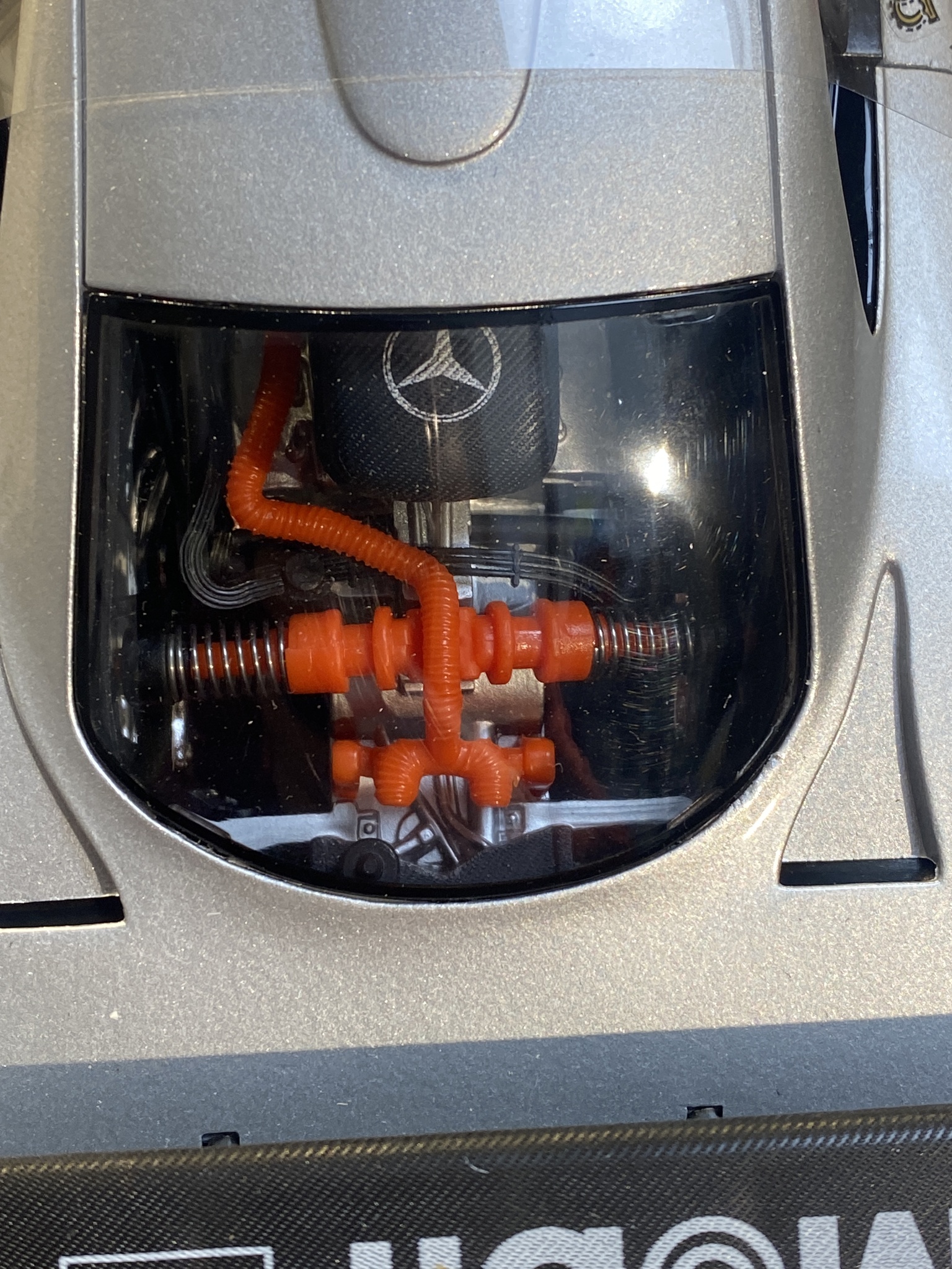 Skala 1/18 Mercedes-Benz CLK-GTR, Warsteiner fr Maisto