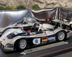 Skala 1/18 Audi R8R Le Mans (1998) fr Maisto