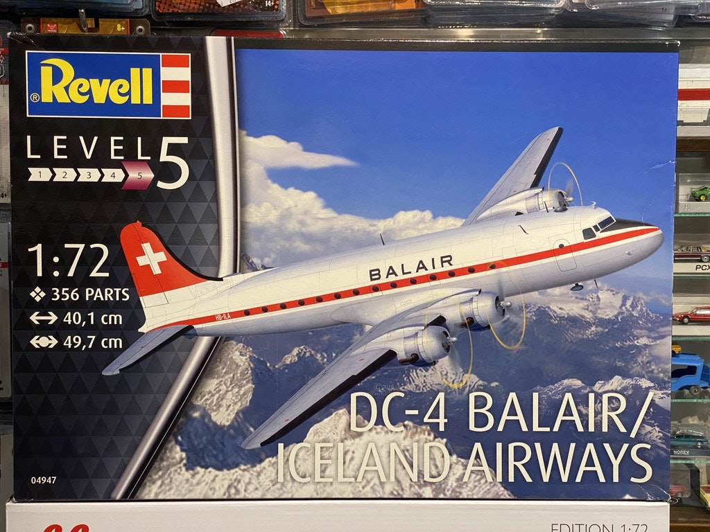 Skala 1/72 DC-4 BALAIR Iceland Airways - Plastic building kit fr Revell