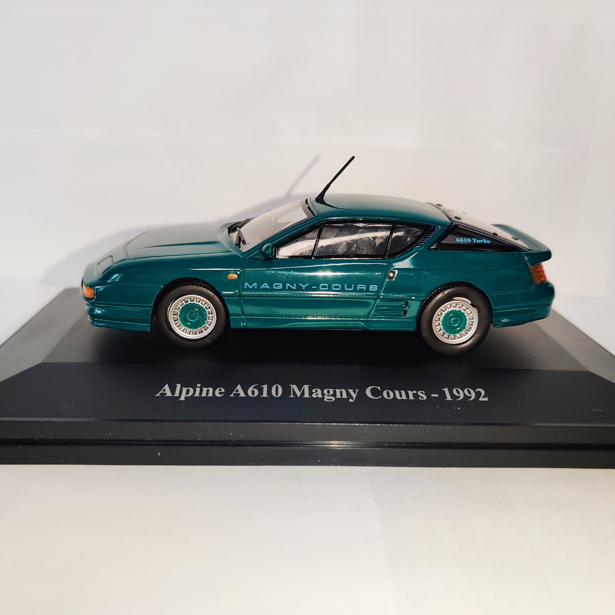 Skala 1/43 Alpine A610 Magny Cours 1992