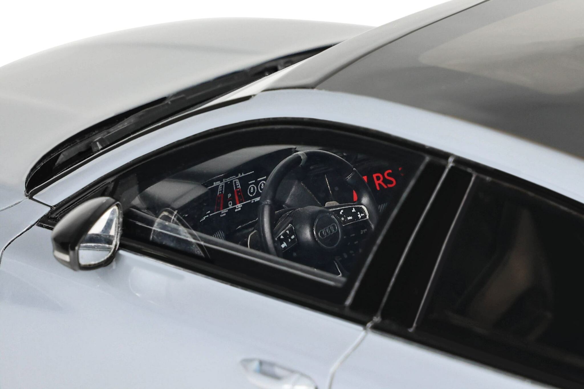 Skala 1/18 Audi RS3 Sedan Performance Edition 2022 - GT885 fr GT Spirit