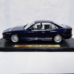 Skala 1/18 BMW 850i 1990 fr Maisto