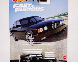 Skala 1/64 Hot Wheels Premium "Fast & Furious" BMW M5, 1991