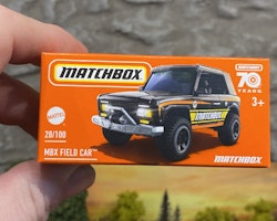 Skala 1/64 Matchbox "70-years" MBX Field Car