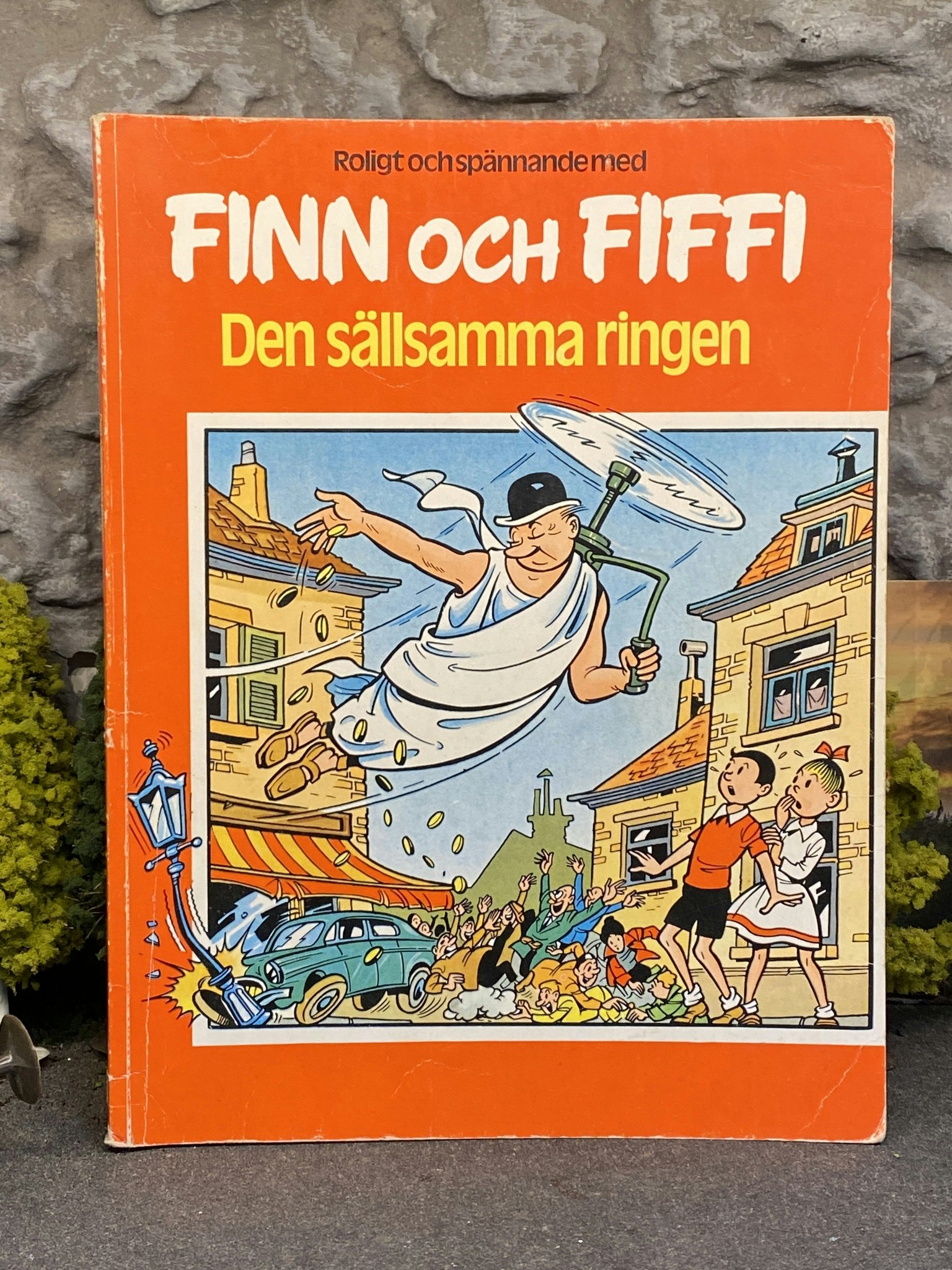 Seriealbum Finn och Fiffi: Den sällsamma ringen av Willy Wandersteen