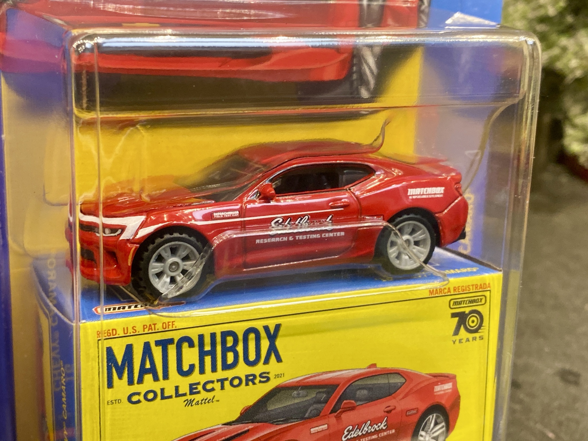 Skala 1/64 MATCHBOX Collectors 70 years - Chevy Camaro 16', red