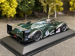 Skala 1/43: Bentley Speed 8 24H Le Mans fr SPARK