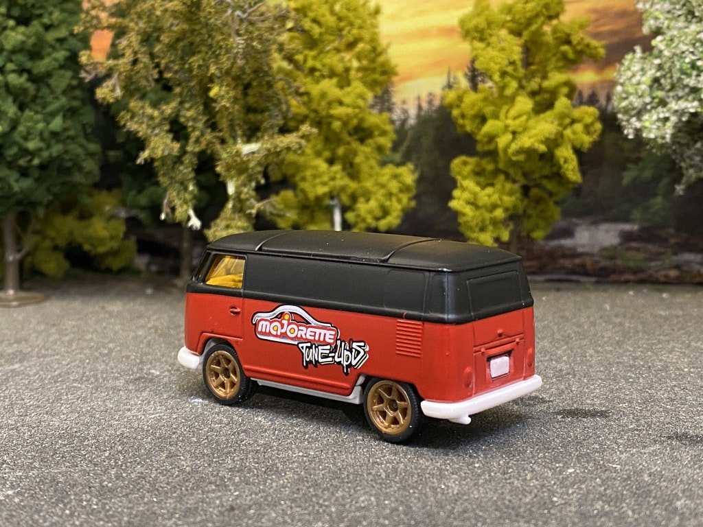 Skala 1/64 Volkswagen T1 Food Wagon fr Majorette - Model of the year 21'