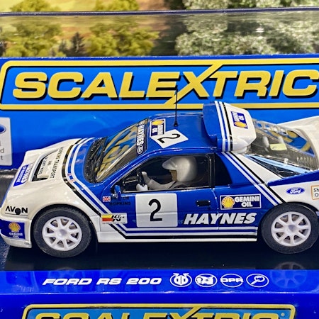 Skala 1/32 Analogue Slotcar, Ford RS200 "Haynes" #2 fr Scalextric