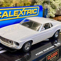 Scale 1/32 Analogue Slotcar - Ford Mustang 69' Plain White fr Scalextric