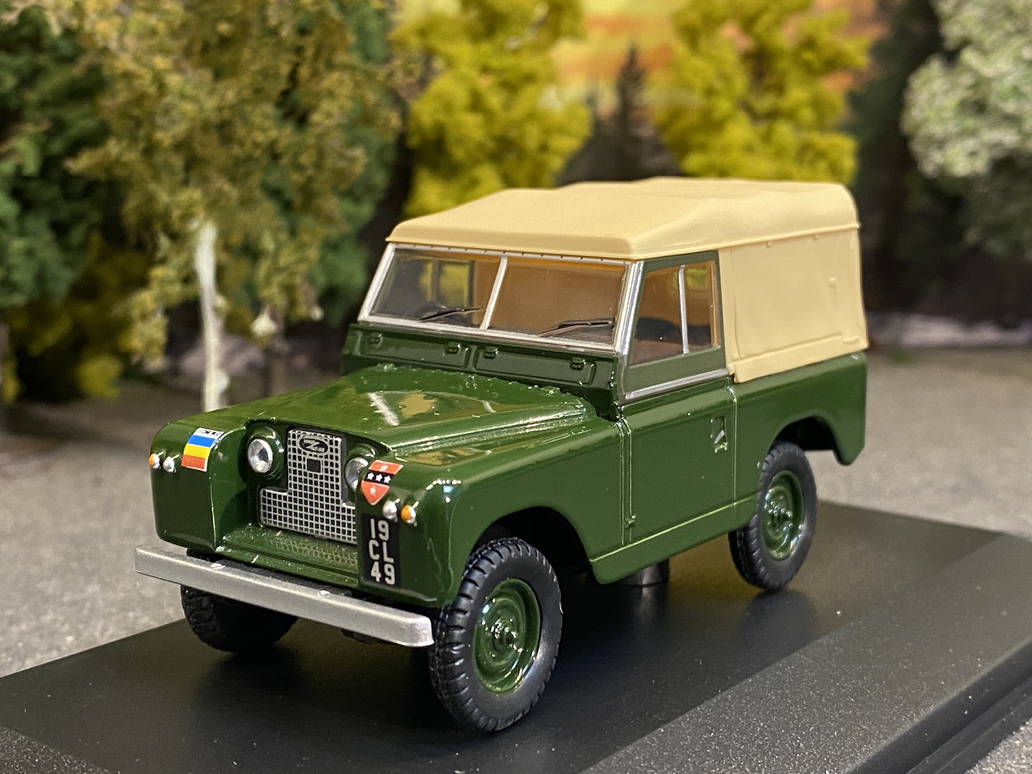 Scale 1/43 Land Rover Series II SWB Canvas, Rhd fr Oxford Military