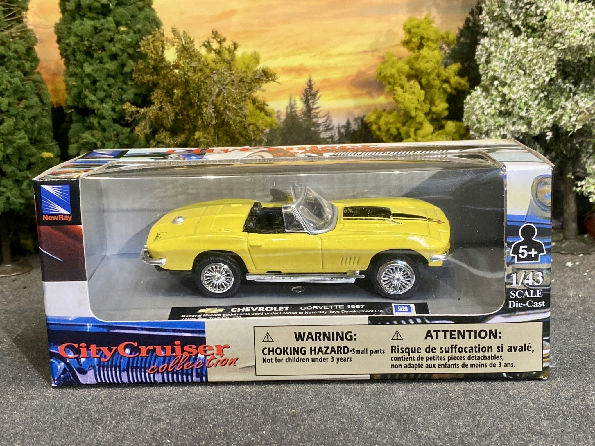Skala 1/43 Chevrolet Corvette 67' Yellow fr New-Ray - City Cruiser Collection