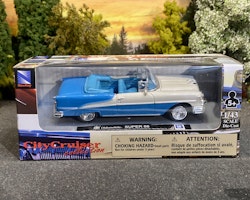 Skala 1/43 Oldsmobile Super 88 Blue/white fr New-Ray - City Cruiser Collection
