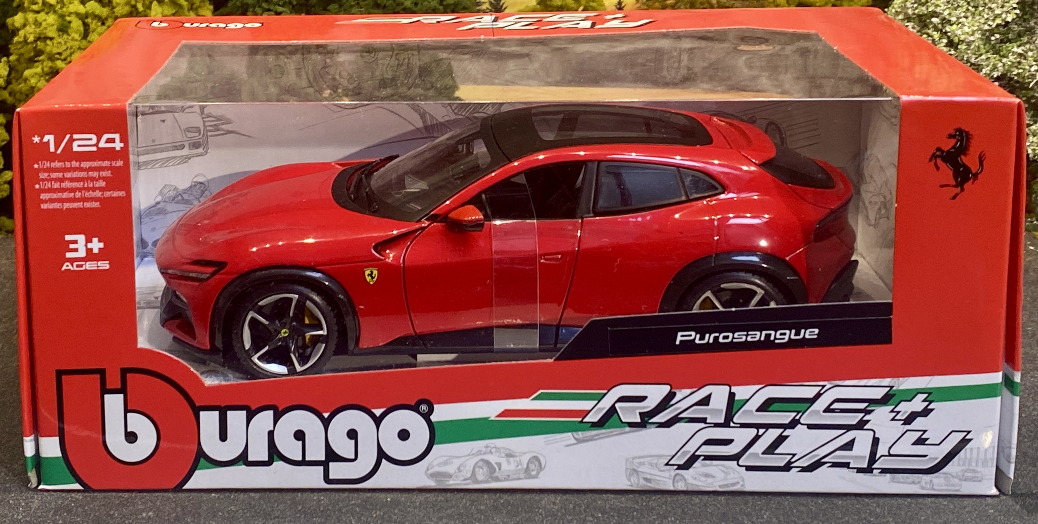 Skala 1/24 Ferrari Purosangue Red från Bburago