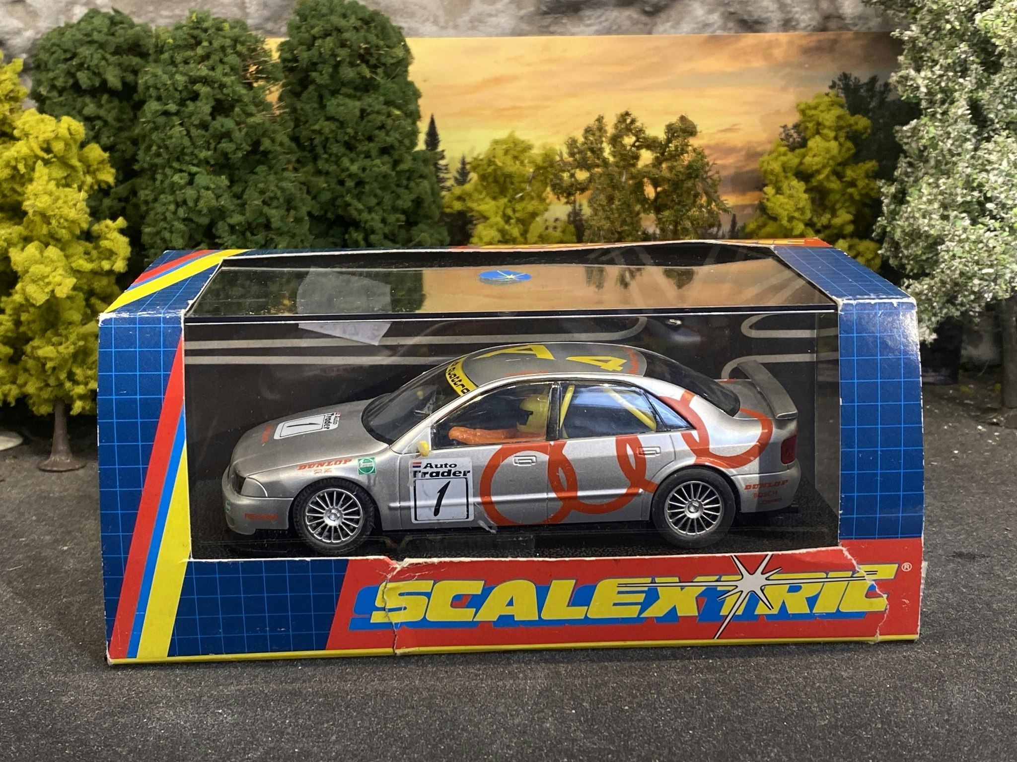Skala 1/32 Analogue Slotcar - Audi A4, Silver  #1 fr Scalextric