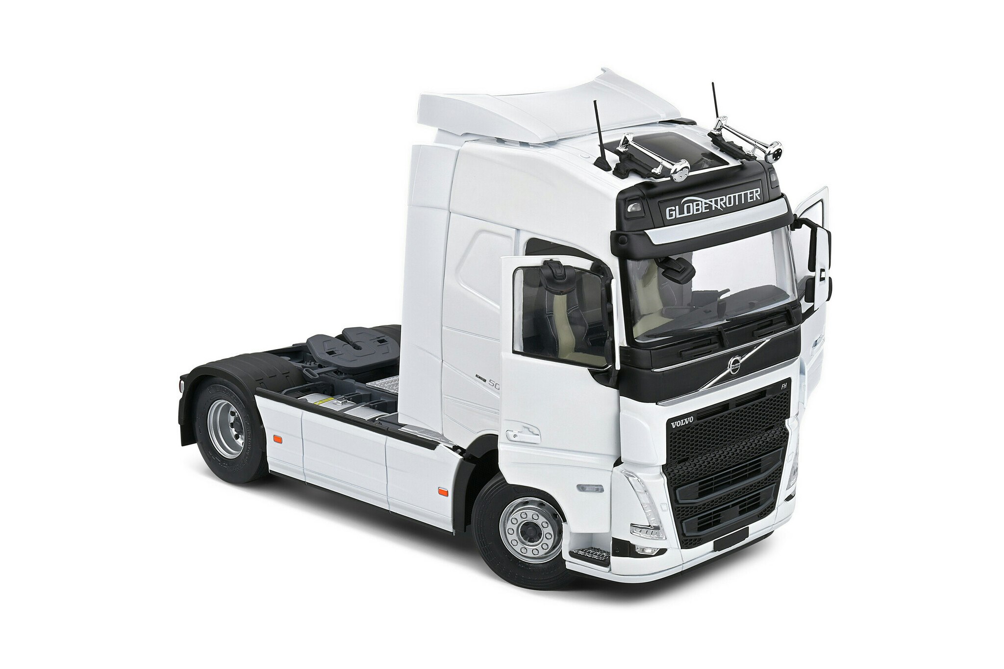 Skala 1/24 Volvo Trucks FH Globetrotter XL – 2023 fr. SOLIDO