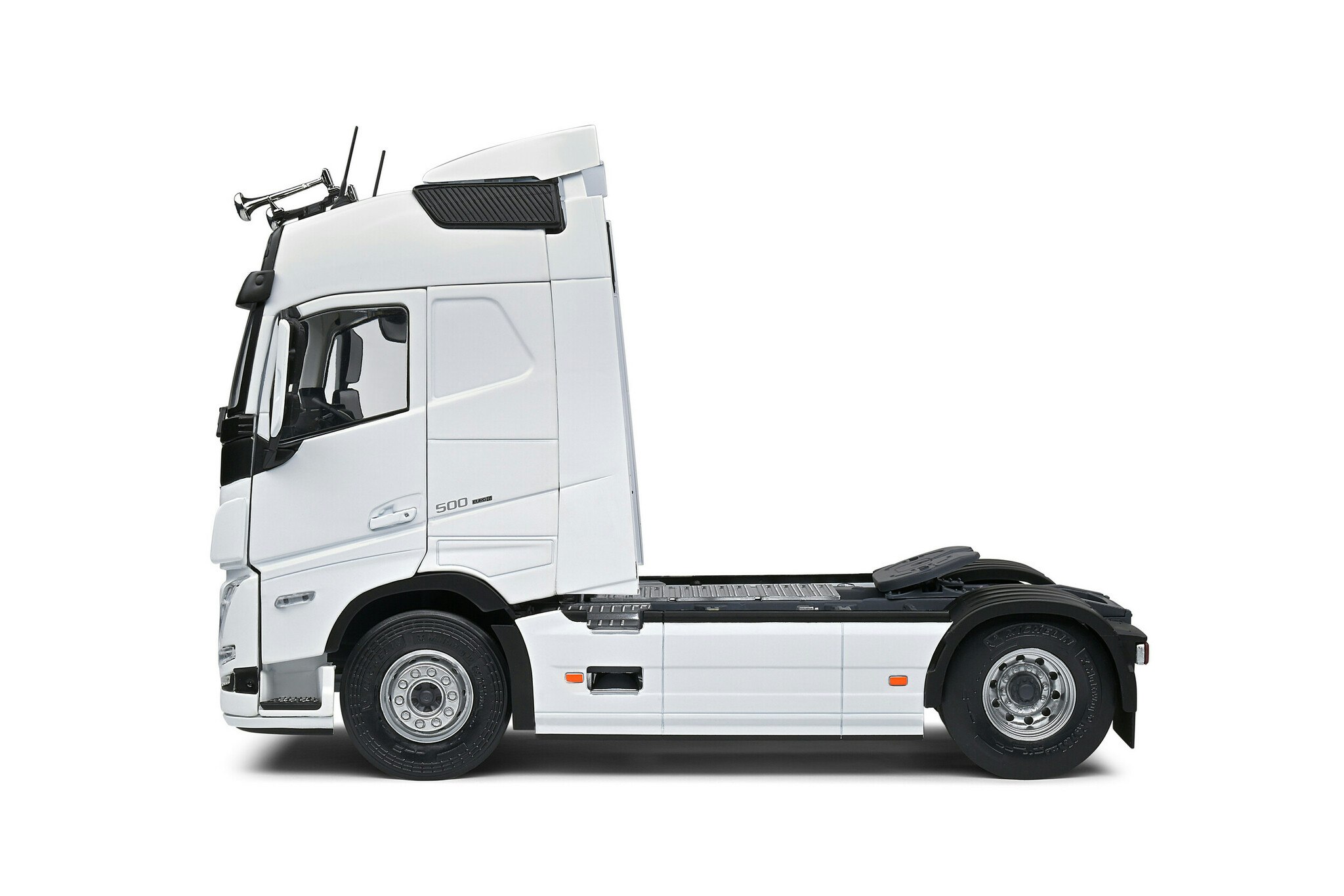Skala 1/24 Volvo Trucks FH Globetrotter XL – 2023 fr. SOLIDO