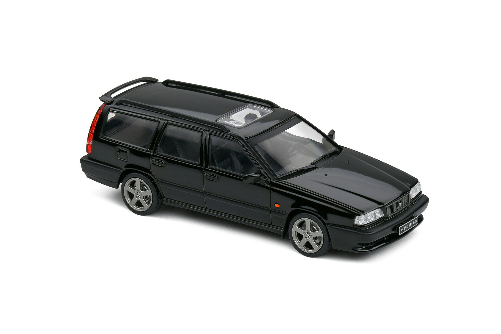 Skala 1/43 VOLVO T5-R – 1996, Black fr Solido