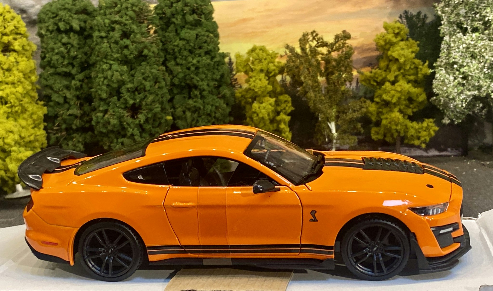 Skala 1/24 2020 Mustang Shelby GT500, Orange/blk fr Maisto Special Edition