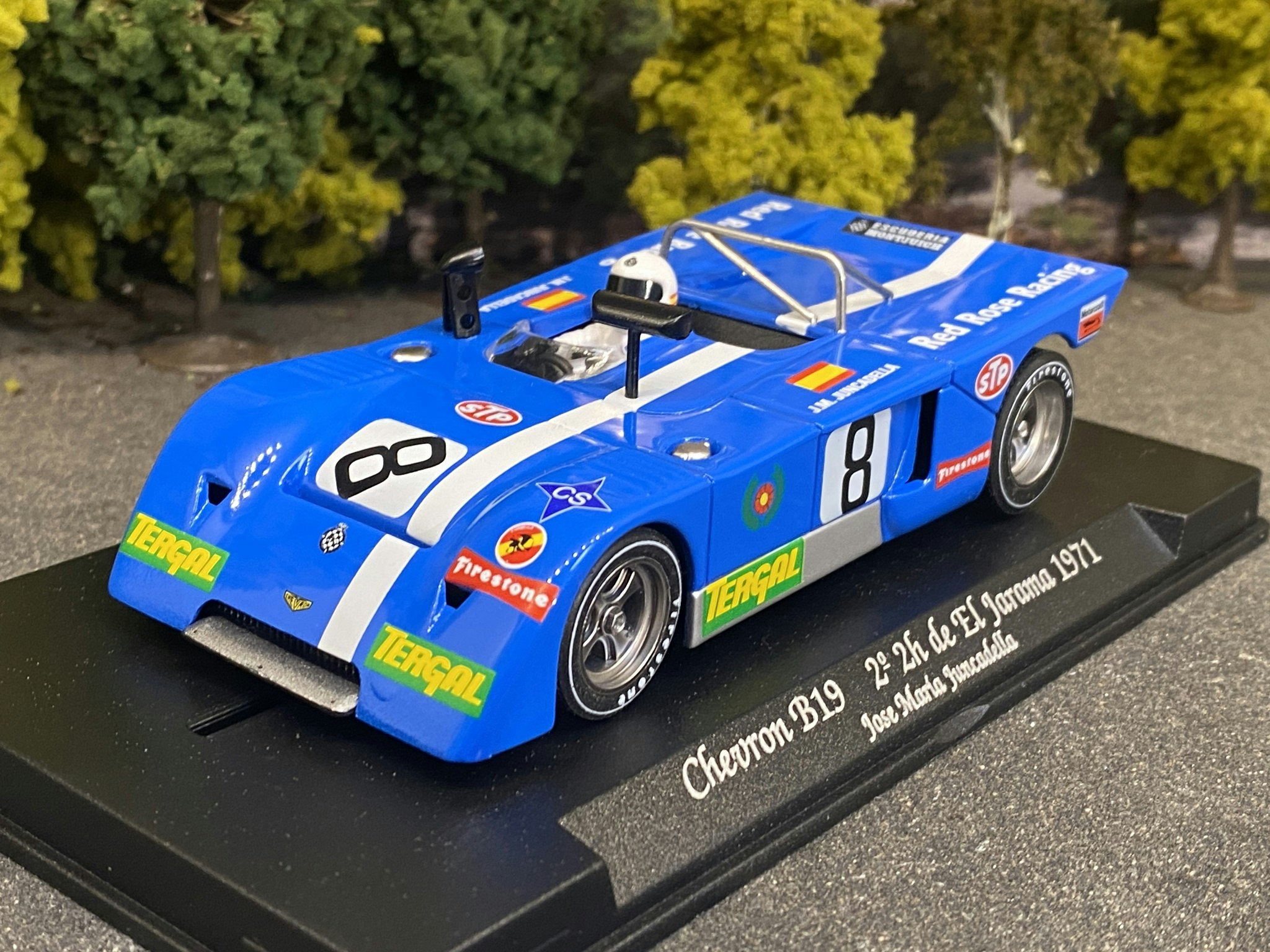 Scale 1/32 Analogue GB Track slotcar: Chevron B19, 2H de El Jarama 71'