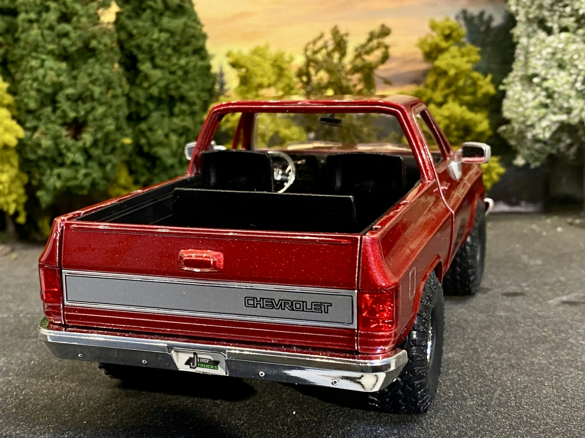 Skala 1/24: Chevy K5 Blazer 1980' Red/white fr Jada "Just Trucks"