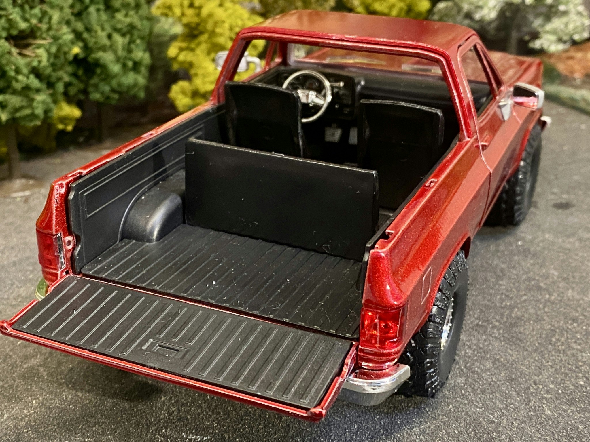 Skala 1/24: Chevy K5 Blazer 1980' Red/white fr Jada "Just Trucks"