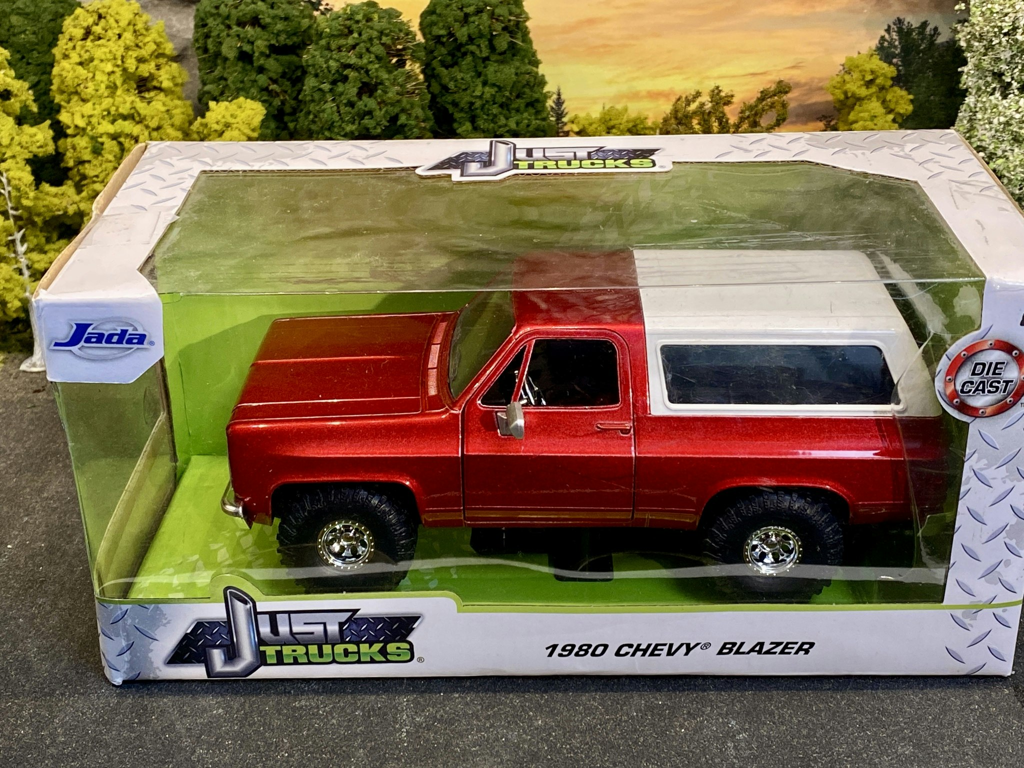 Skala 1/24: Chevy K5 Blazer 1980' Red/white fr Jada "Just Trucks"