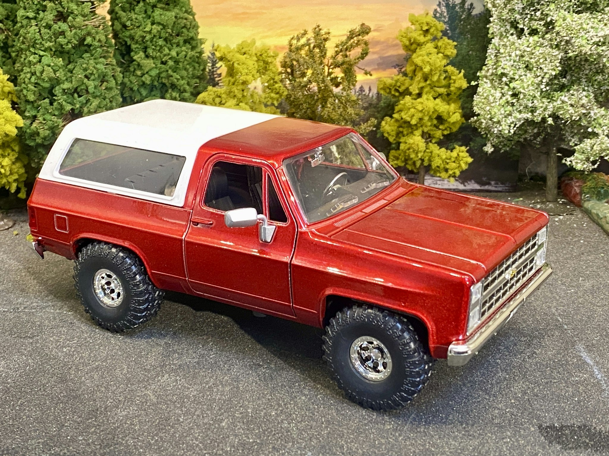 Skala 1/24: Chevy K5 Blazer 1980' Red/white fr Jada "Just Trucks"