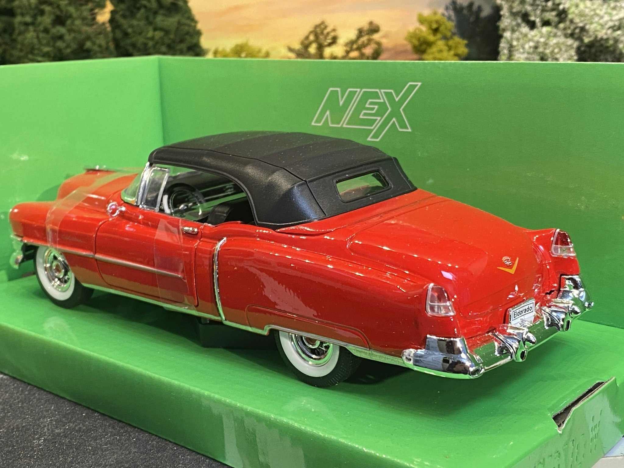 Skala 1/24 Cadillac Eldorado 1953 fr Nex models / Welly